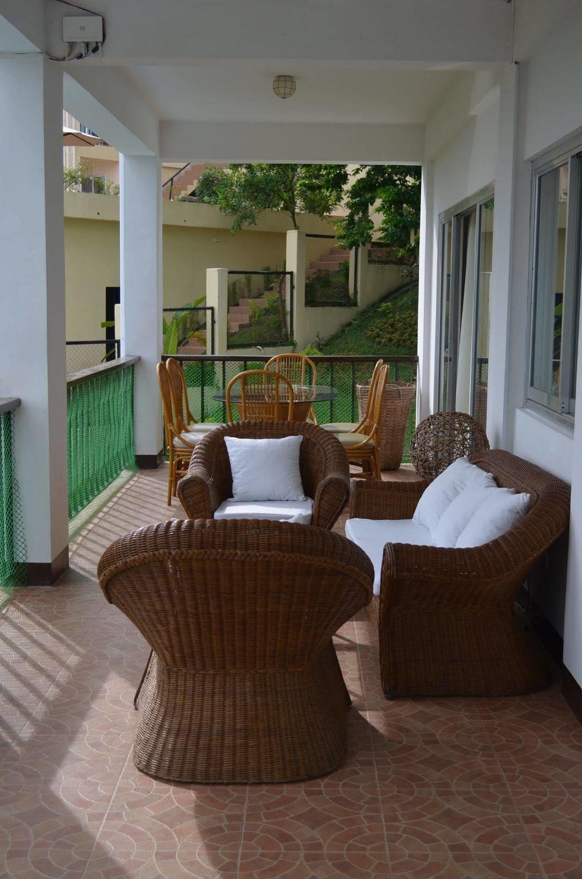 Seahorse Villa Puerto Galera Exterior foto